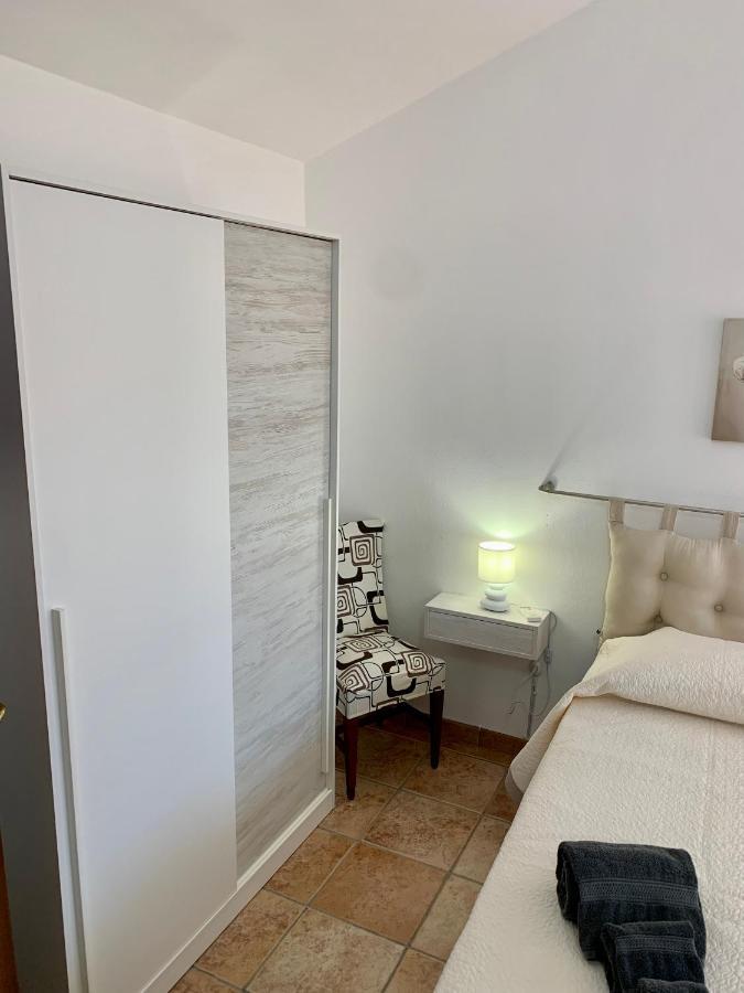 Casa Vacanza V&G Domus De Maria Luaran gambar